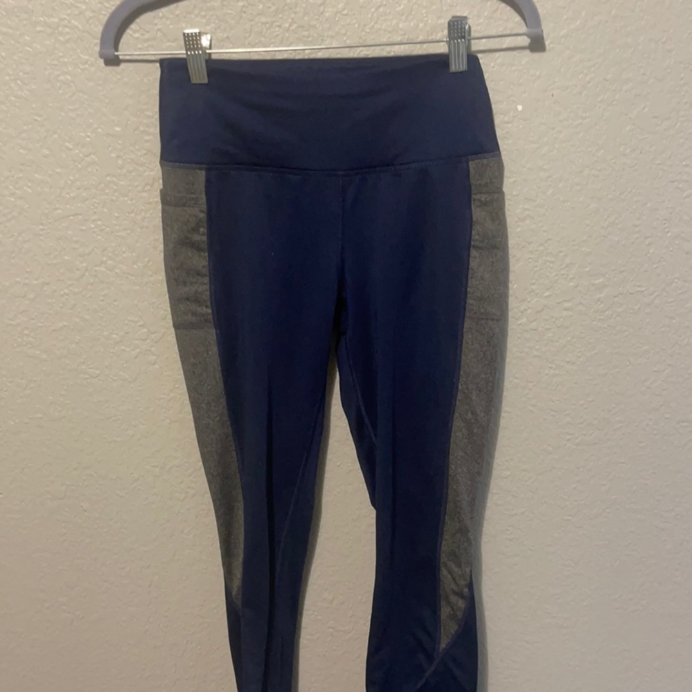 Avia leggings, blue with grey sides with pockets sized small